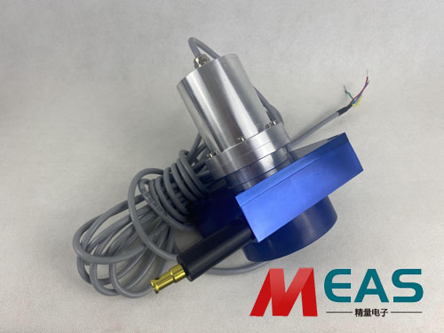 ����λ�ƾ��a��С�����������һ�������Č��I(y��)���R